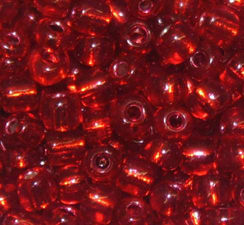 Rocailles 4mm mit Silbereinzug rot