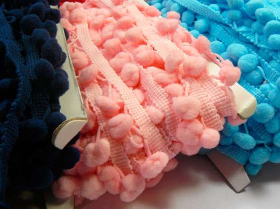 Pomponborte 20mm  online kaufen auf paillettenshop.de